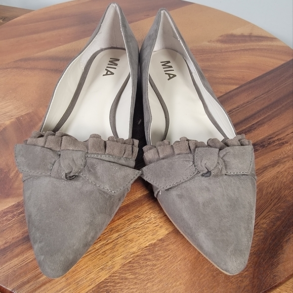 Mia Jeanette Faux Suede Pointed Toe Flats Size 8 Casual Comfy - Picture 13 of 16